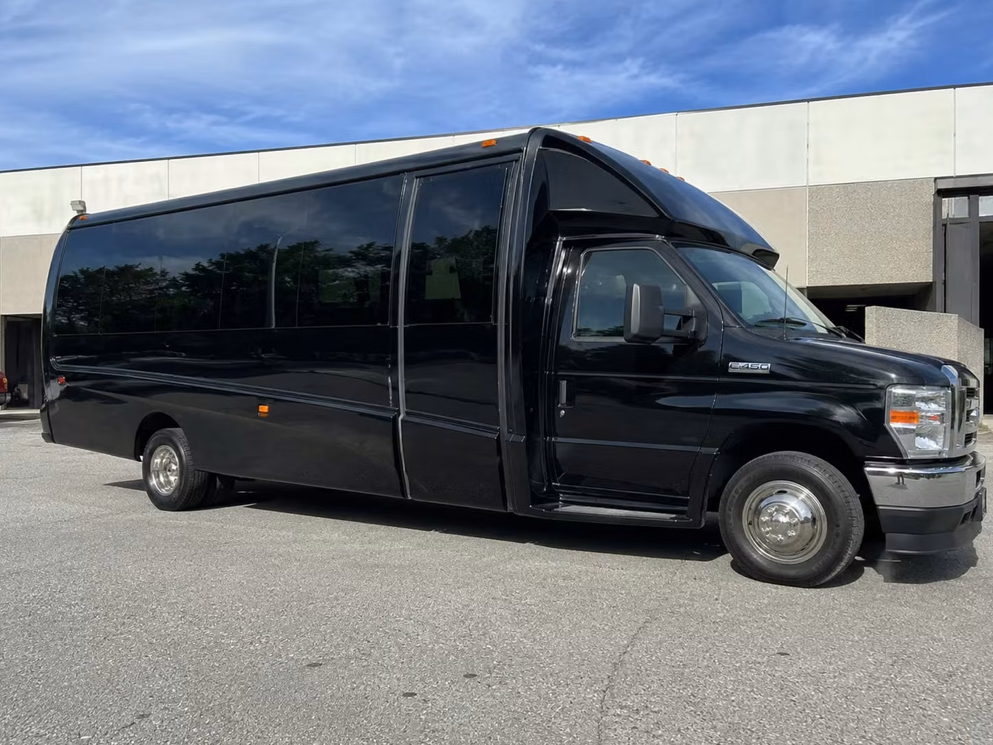 15 passenger minibus