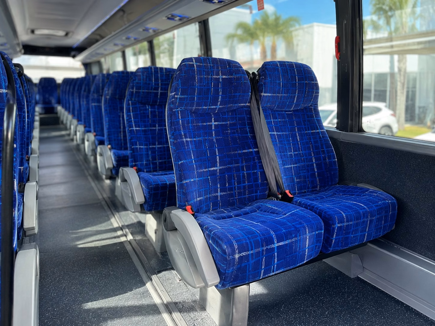 airport transfers and out of town guest shuttles for quincy weddings