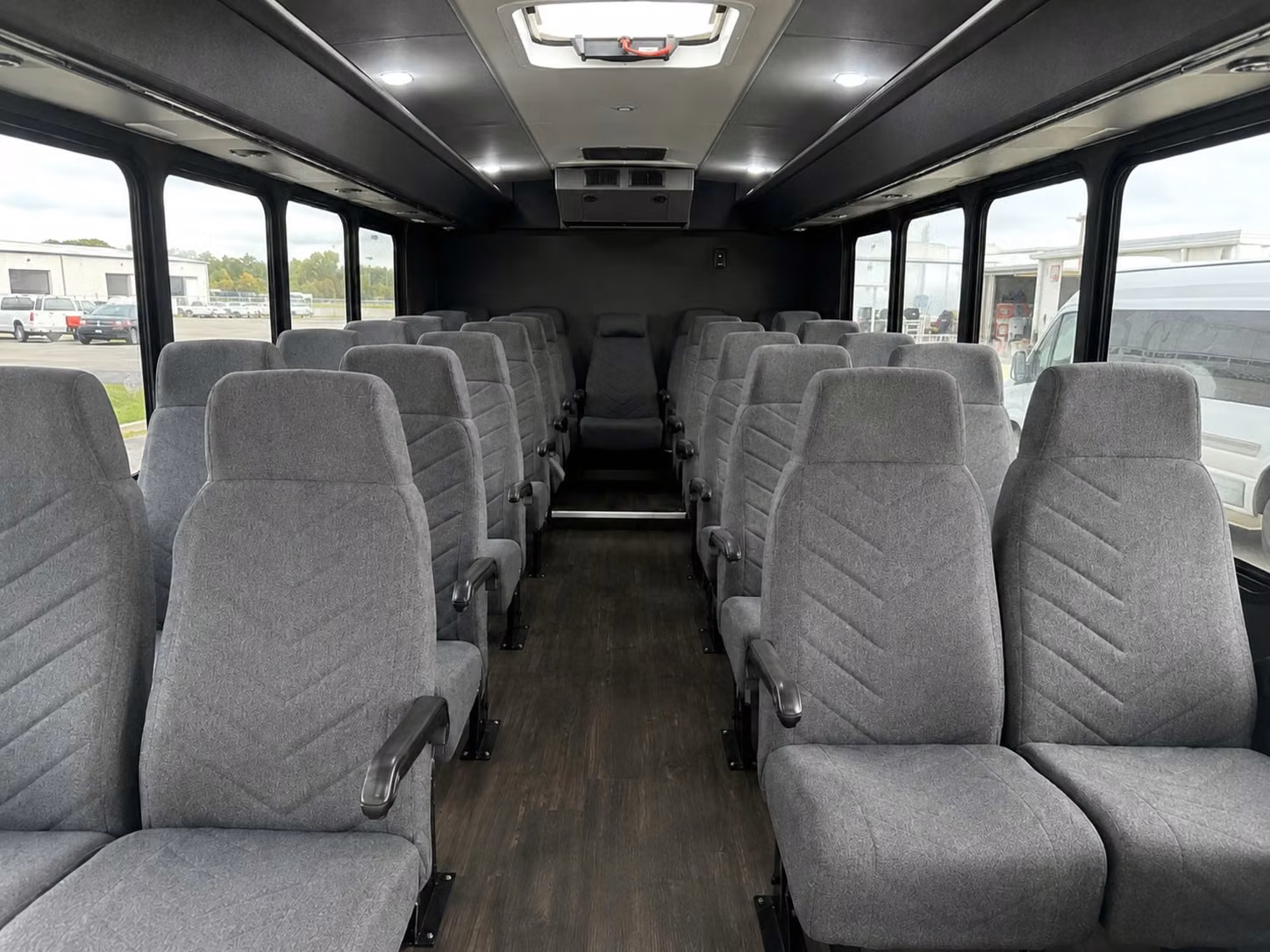 quincy 18 passenger minibus rental