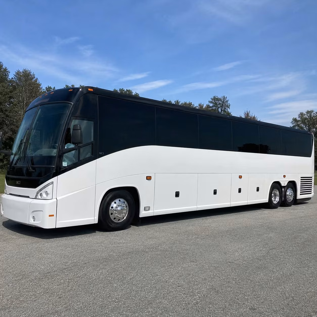 quincy 25 passenger minibus rental